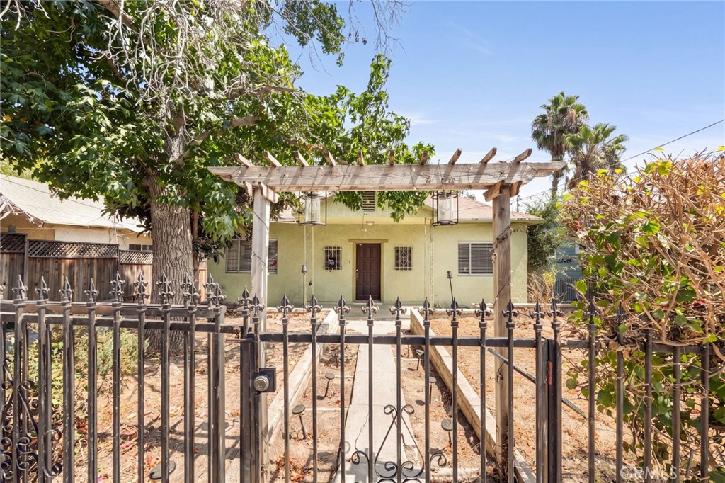 918 Terrace 49