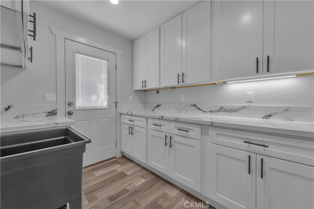 49020 70th Street W