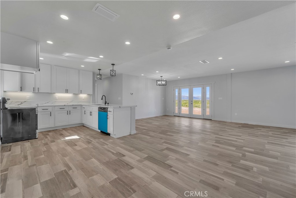 49020 70th Street W