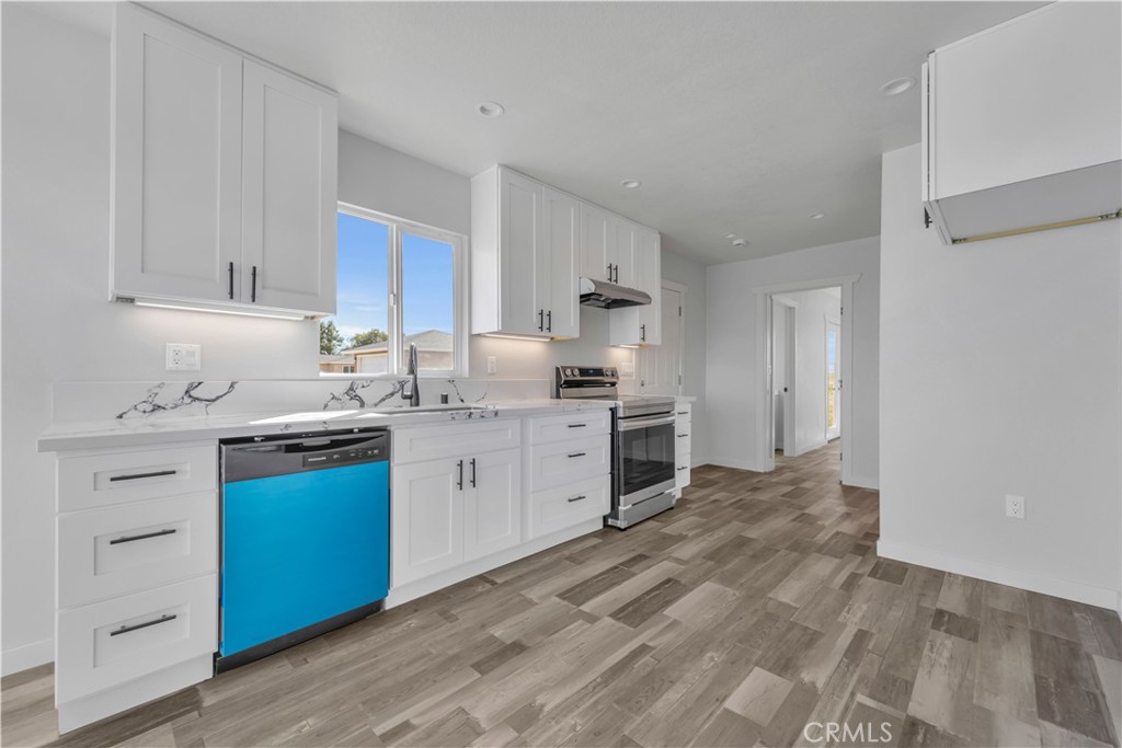 49040 70th Street W