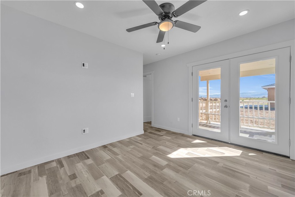 49040 70th Street W