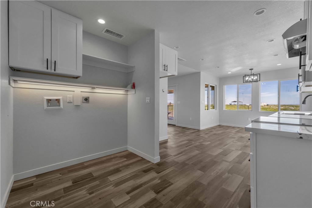 49040 70th Street W