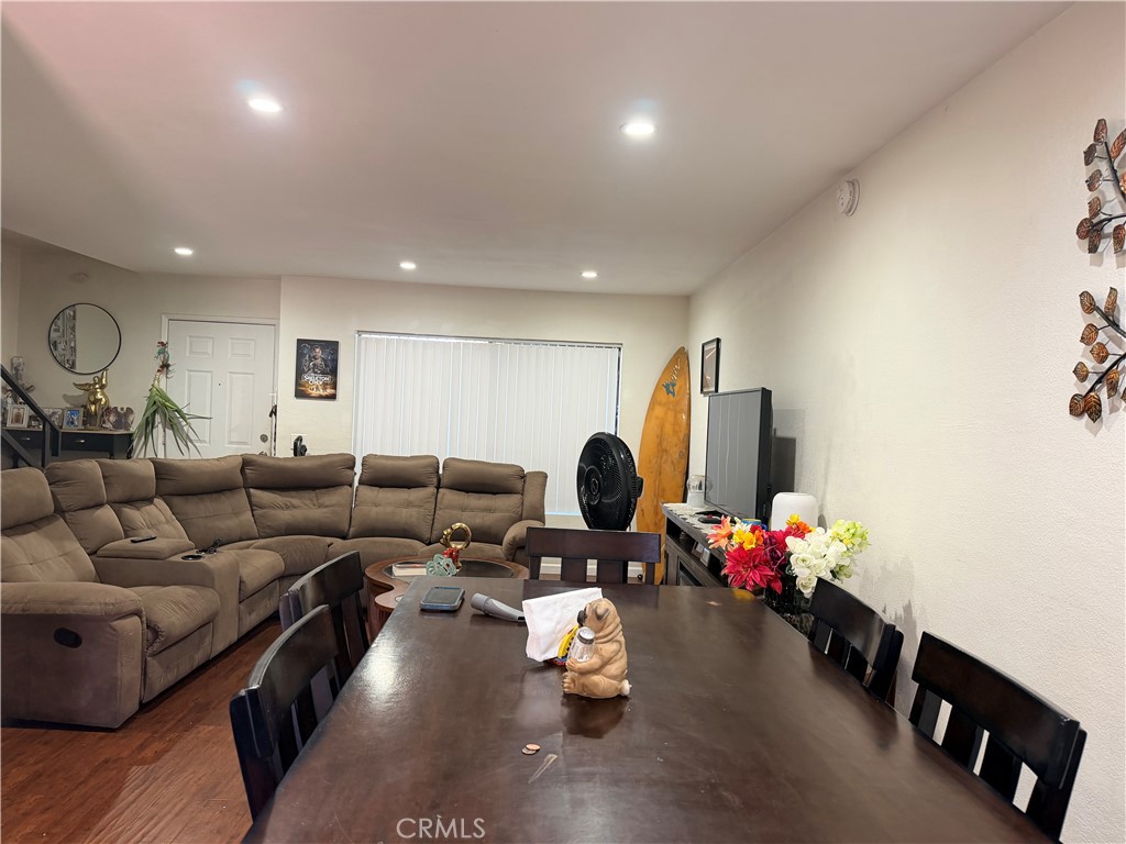 9831 Sepulveda 26