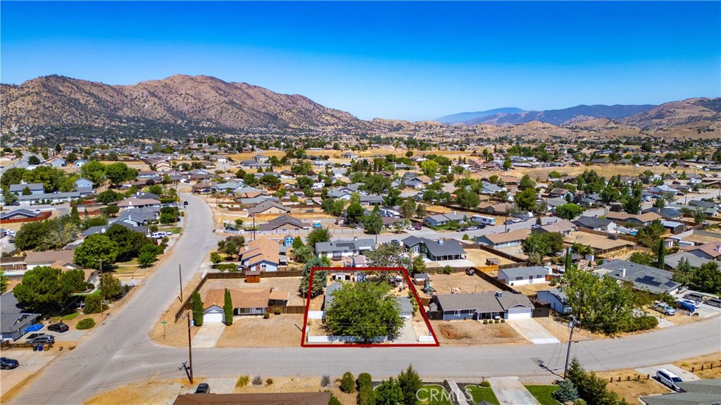 21511 San Gabriel