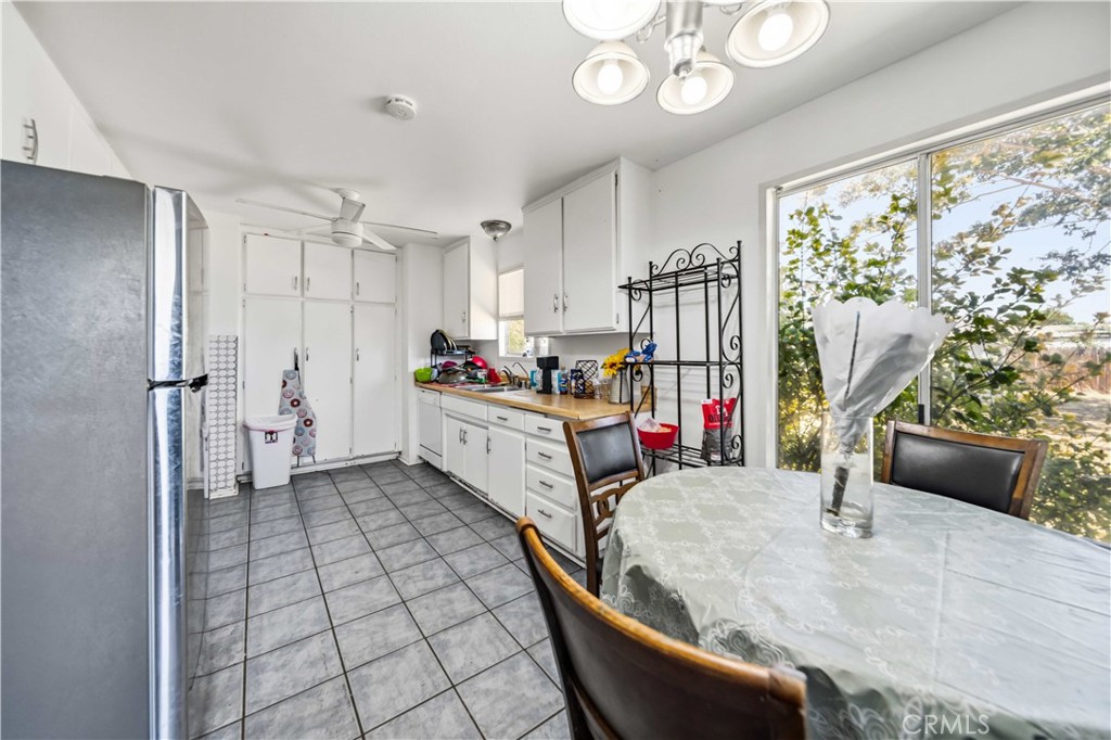 21511 San Gabriel