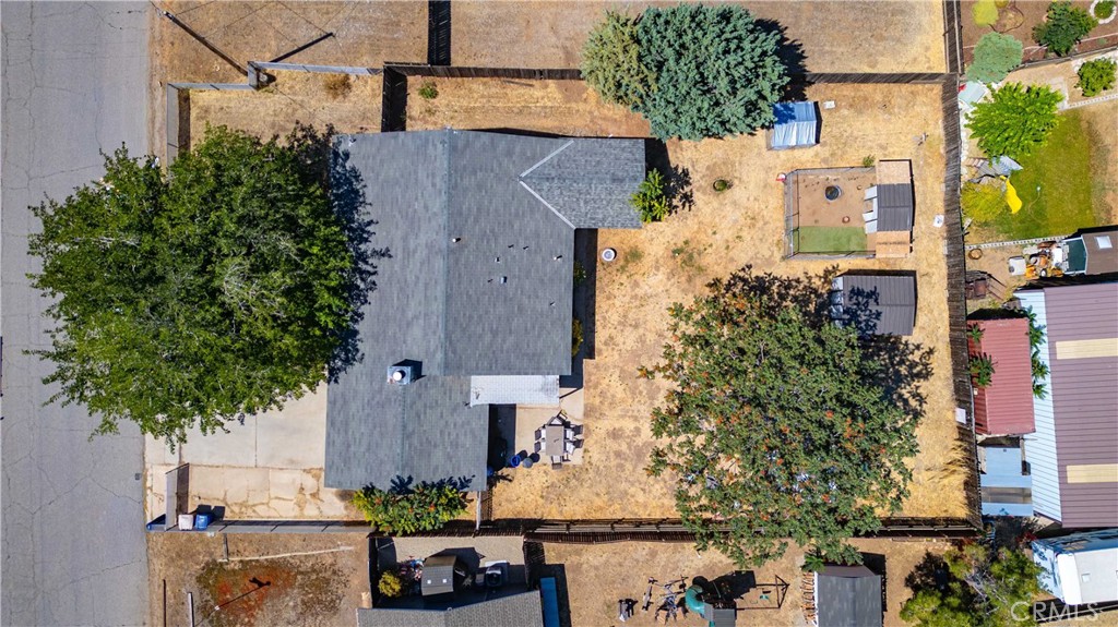 21511 San Gabriel