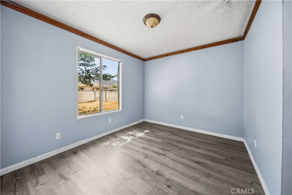 21511 San Gabriel
