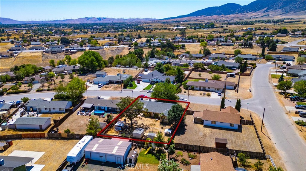 21511 San Gabriel