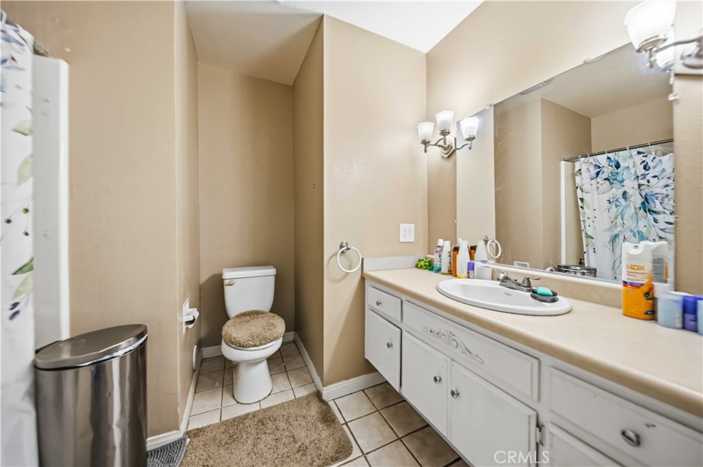 21511 San Gabriel