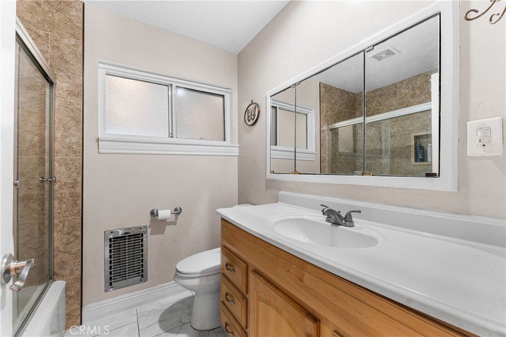 1109 W Avenue J14