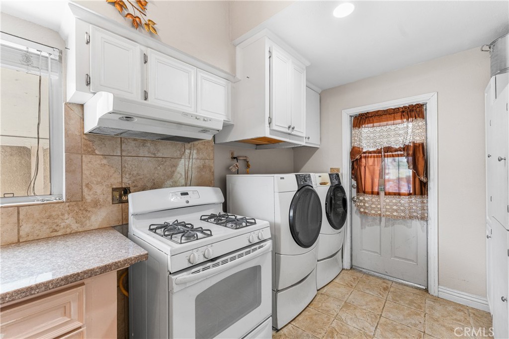 1109 W Avenue J14