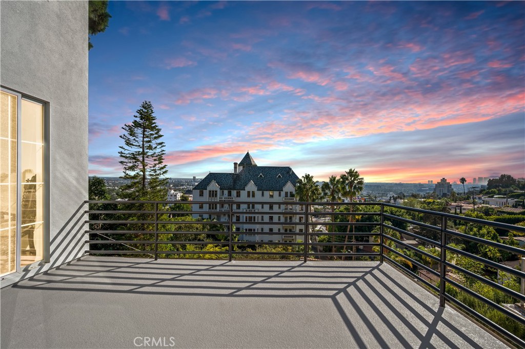 8246 Woodshill Trail