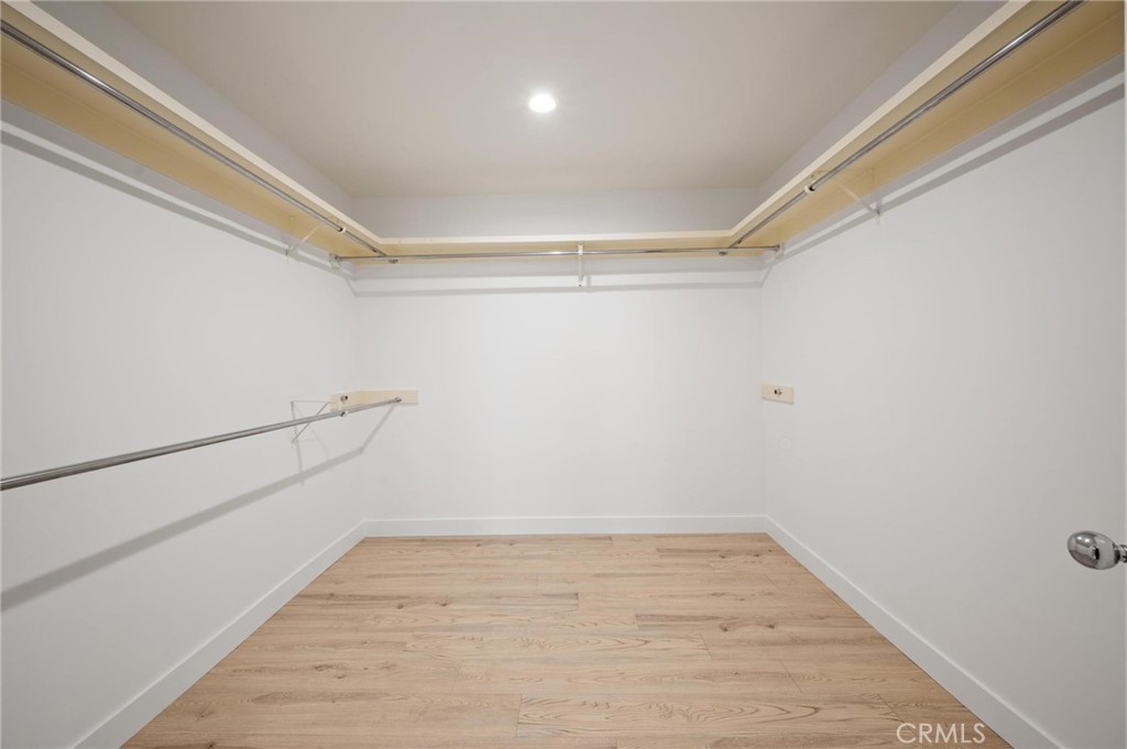 8246 Woodshill Trail