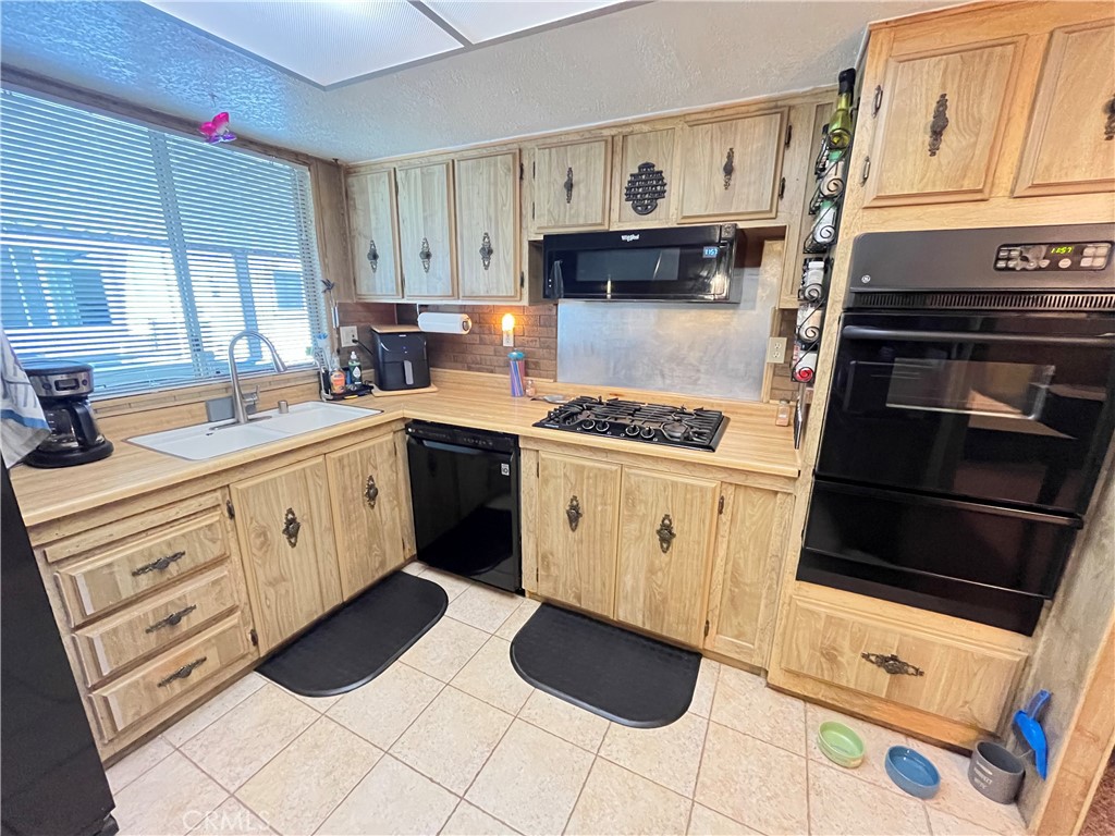 36200 Paradise Ranch Rd 12