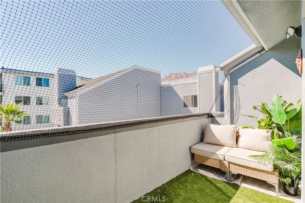 7640 Oso Avenue 311