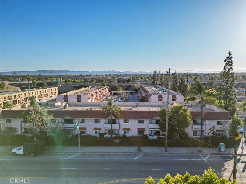 10943 Laurel Canyon Boulevard B9