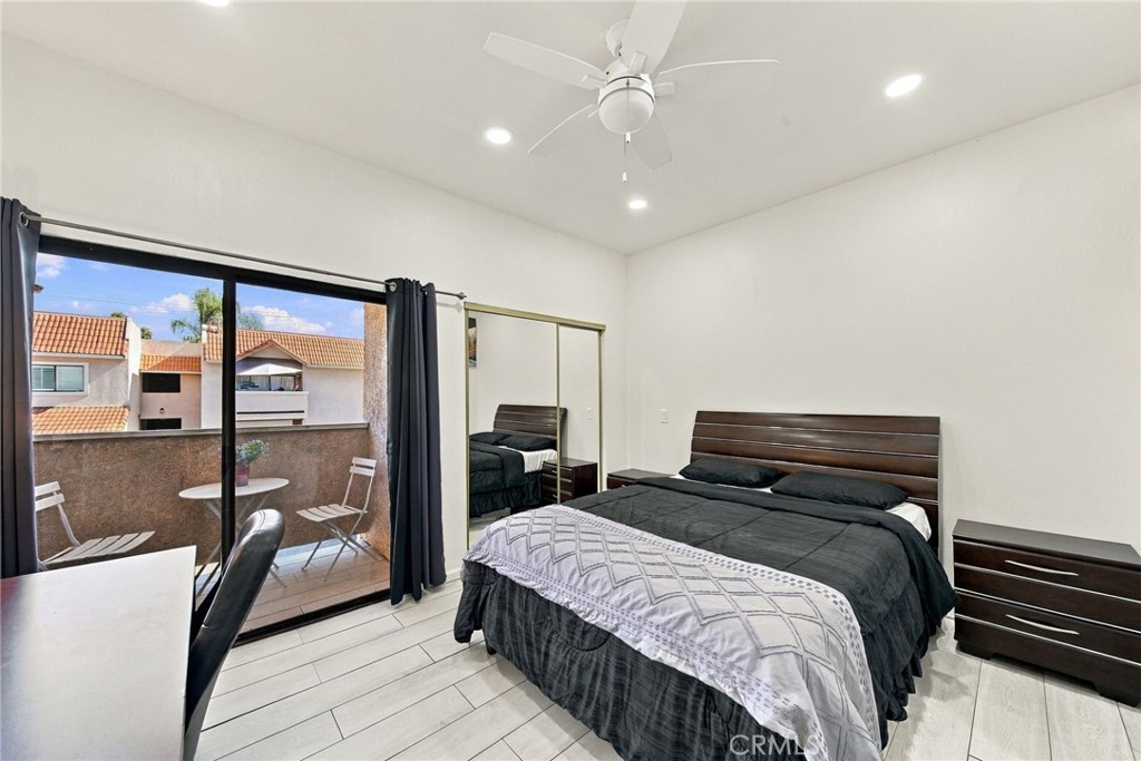10943 Laurel Canyon Boulevard B9