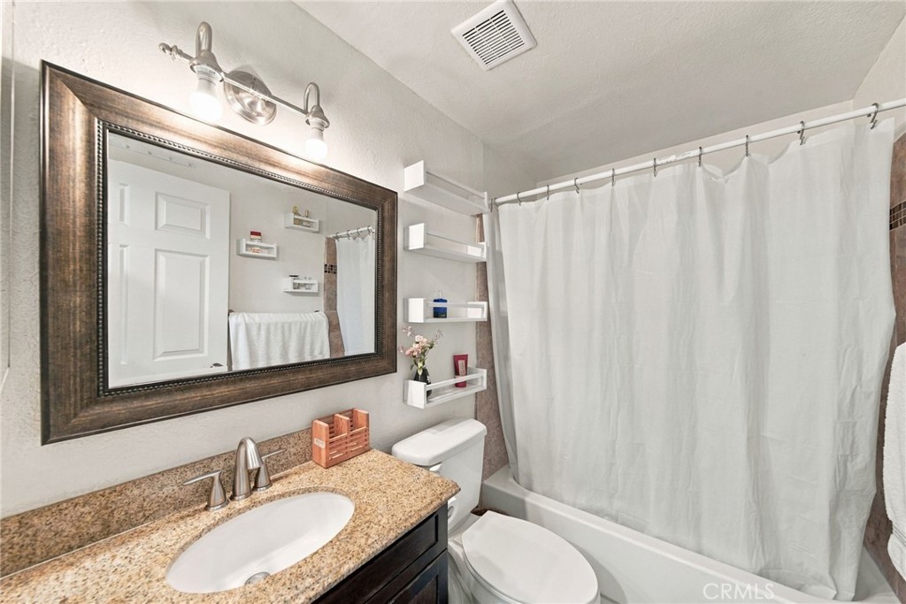 10943 Laurel Canyon Boulevard B9