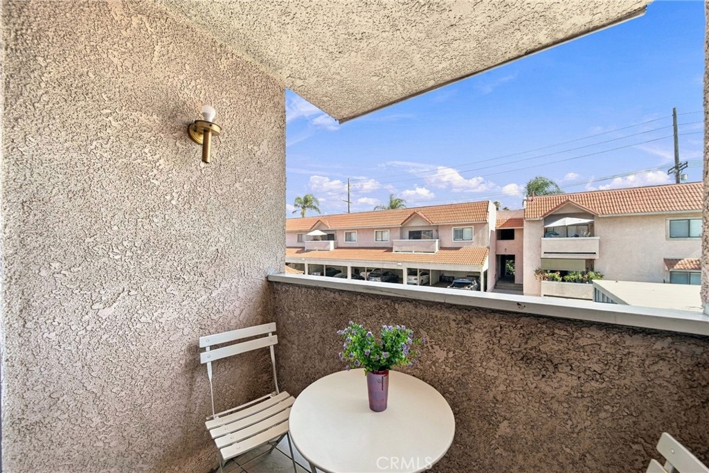10943 Laurel Canyon Boulevard B9
