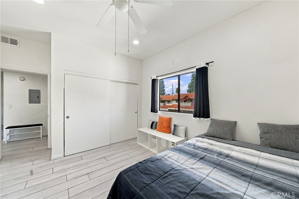 10943 Laurel Canyon Boulevard B9