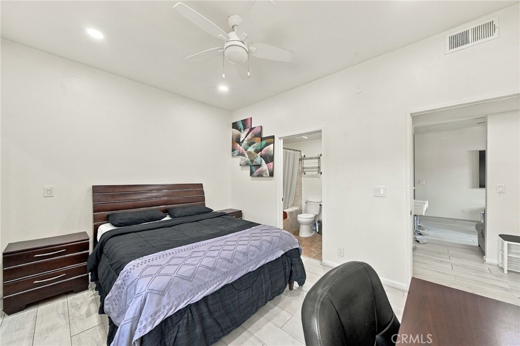 10943 Laurel Canyon Boulevard B9