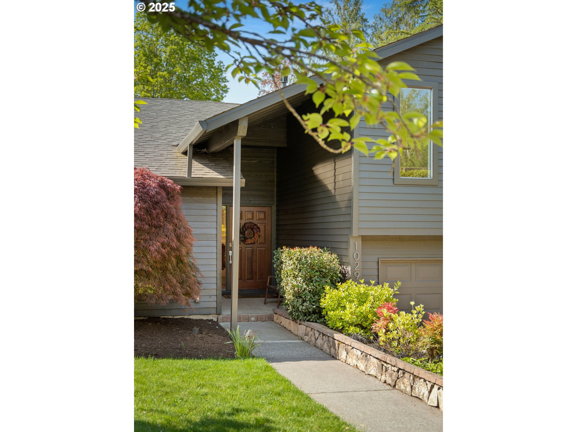 10292 NW ALPENGLOW WAY