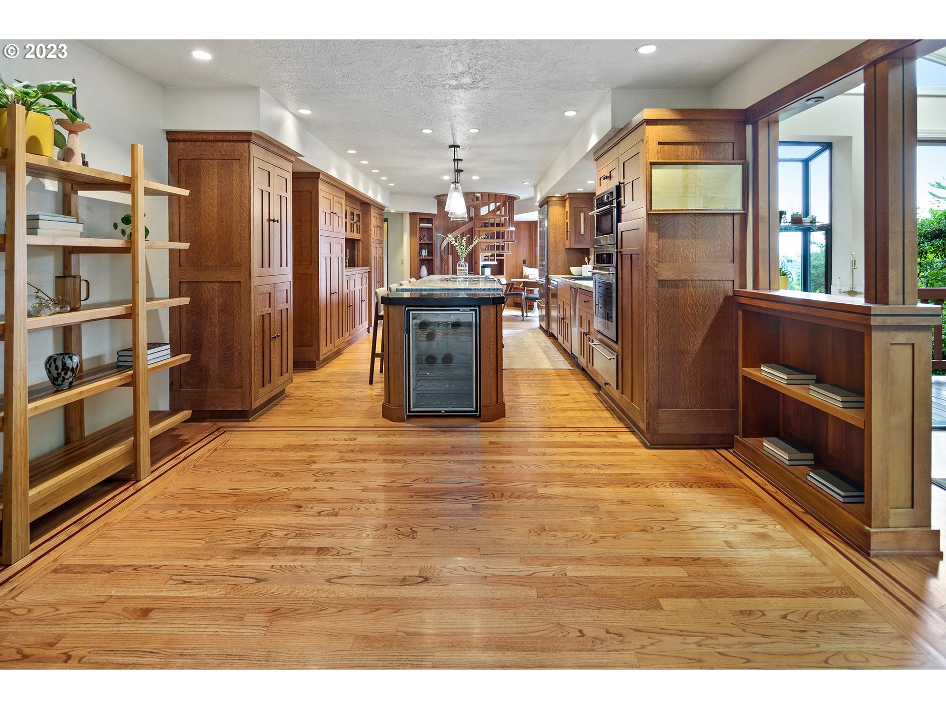 1816 S PALATINE HILL RD