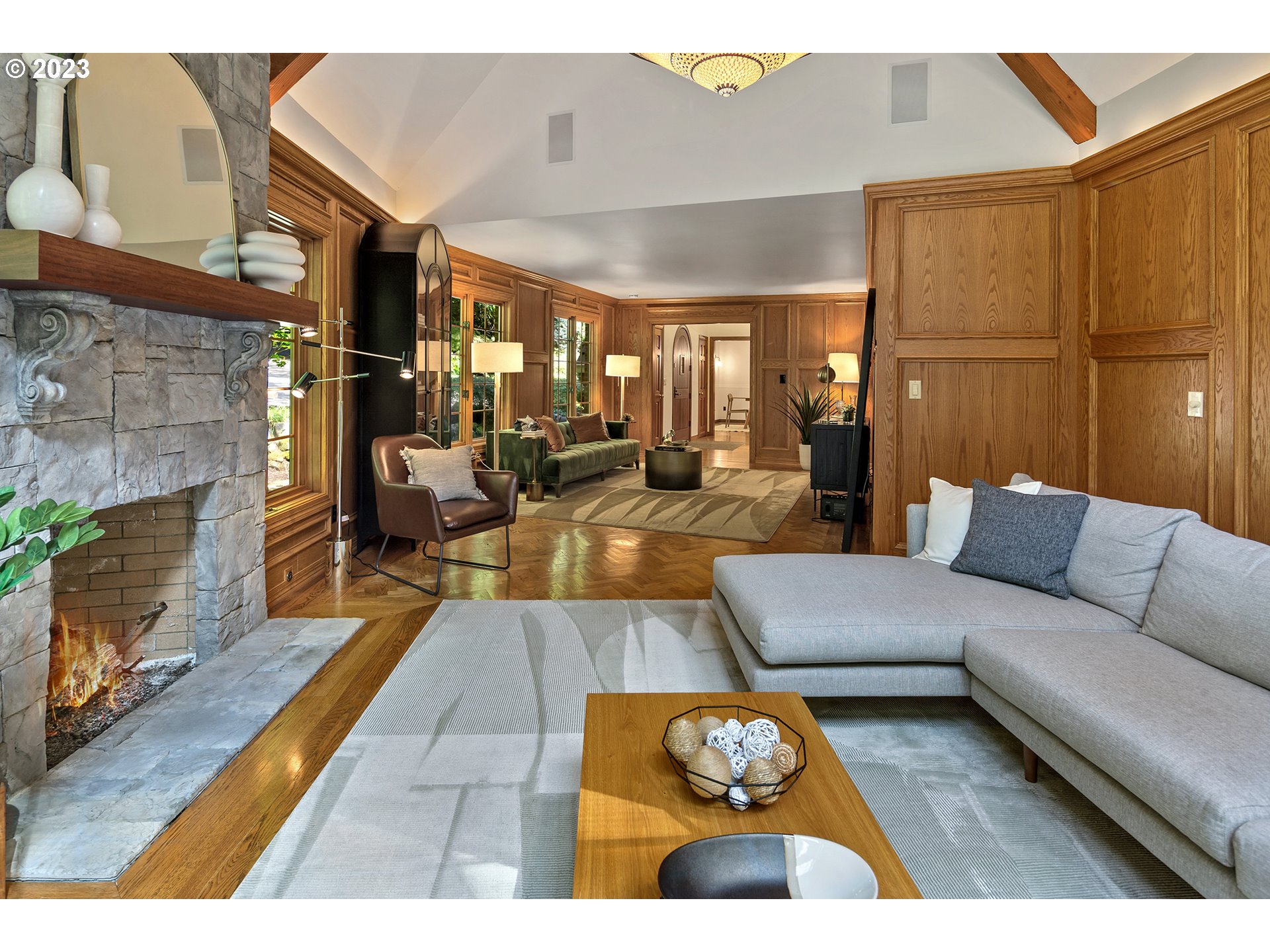 1816 S PALATINE HILL RD