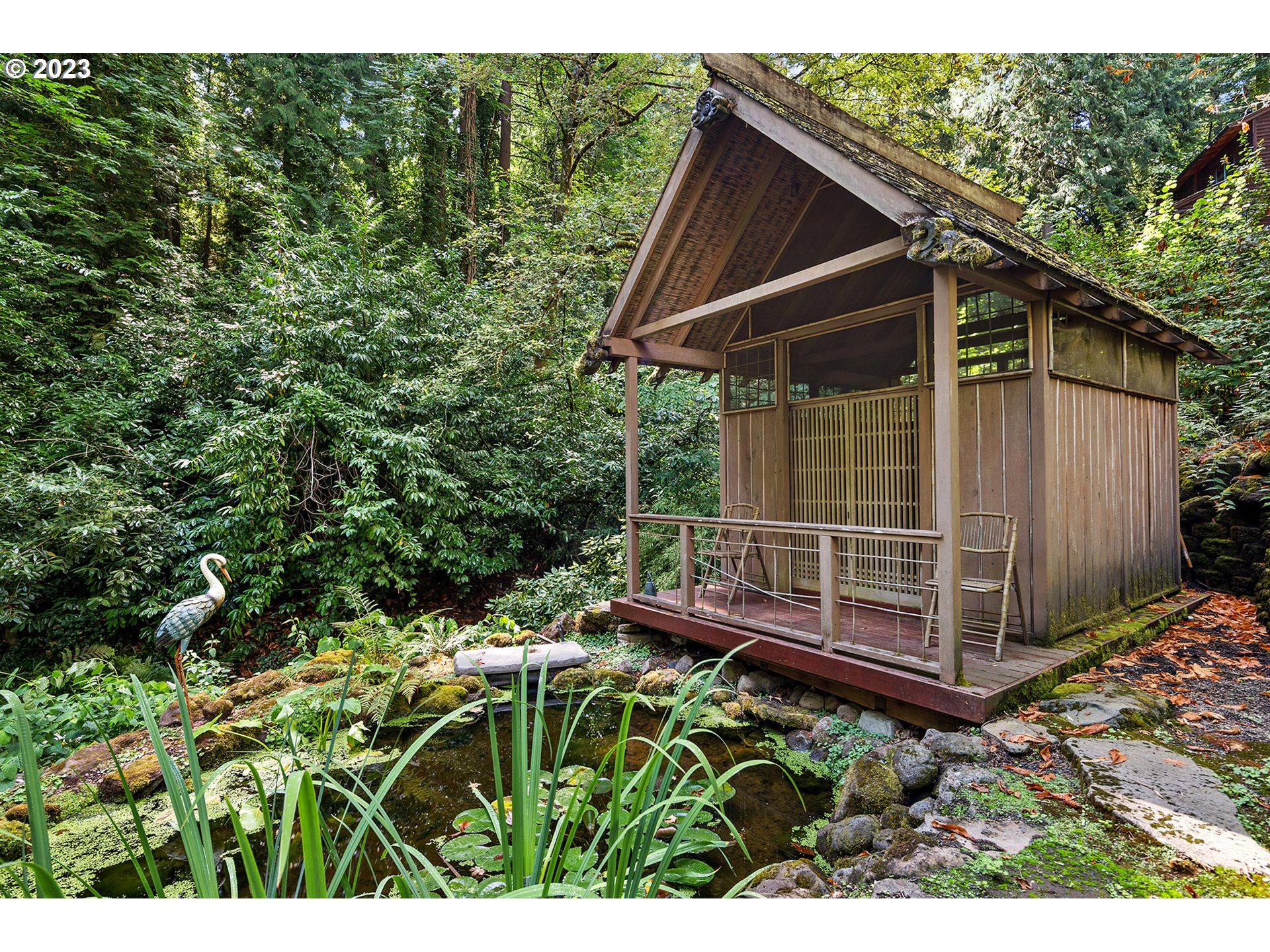 1816 S PALATINE HILL RD