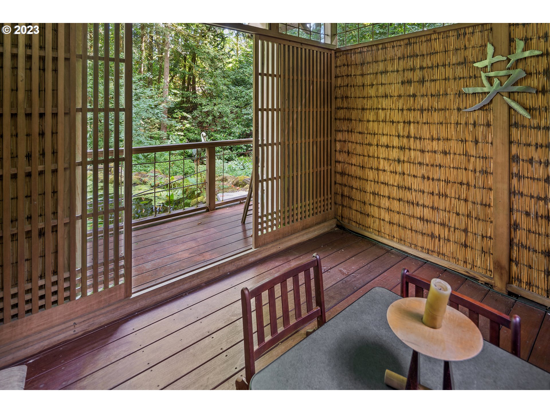 1816 S PALATINE HILL RD