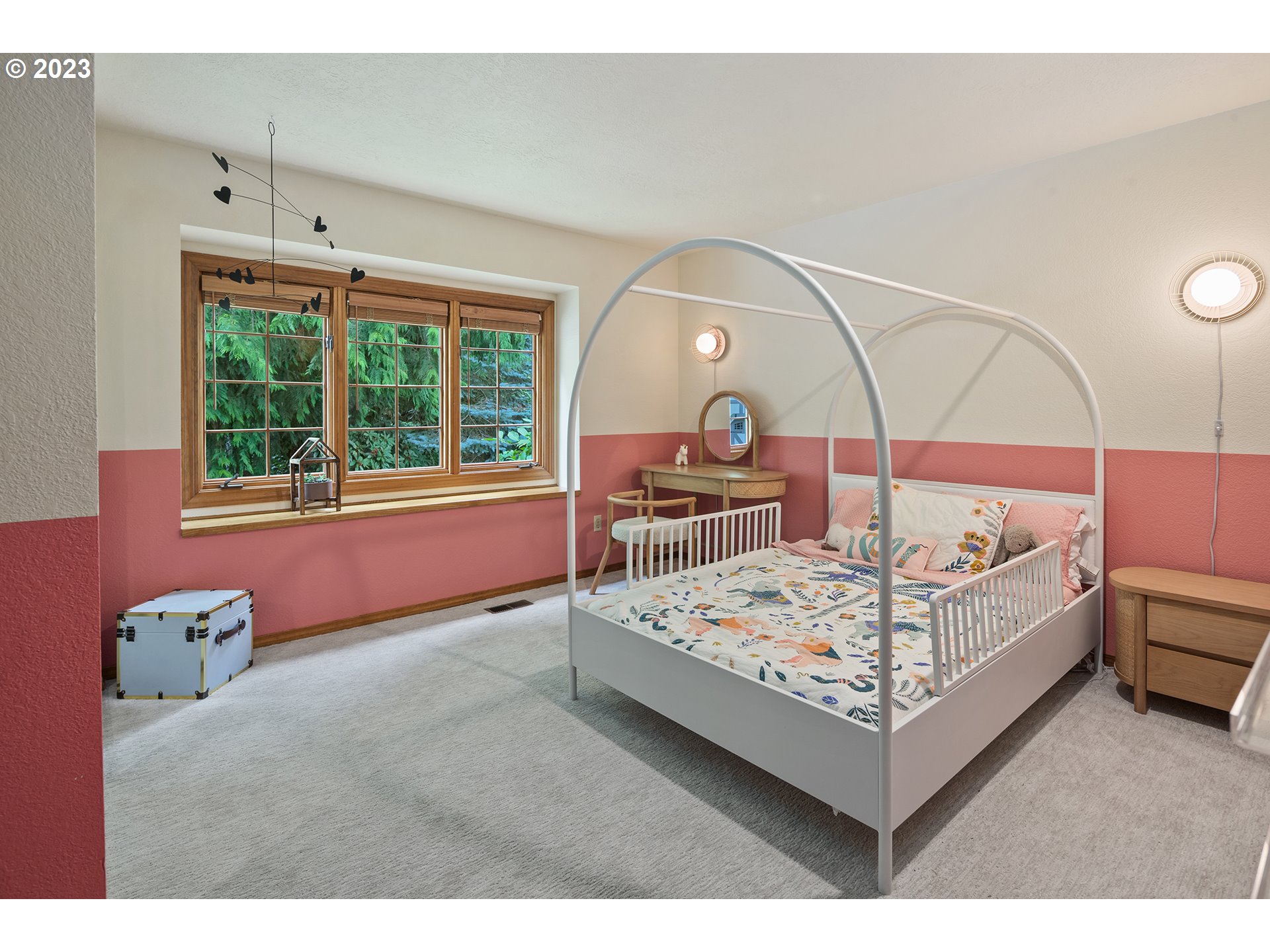 1816 S PALATINE HILL RD