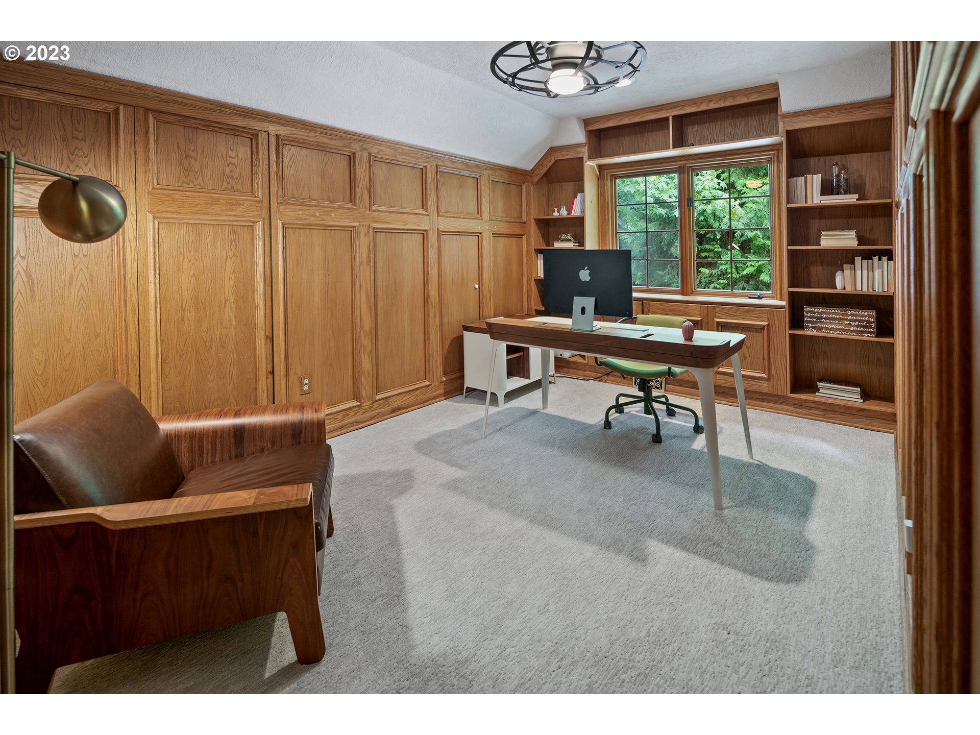 1816 S PALATINE HILL RD