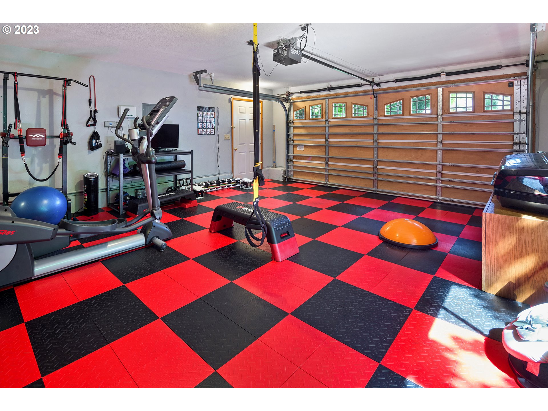 1816 S PALATINE HILL RD