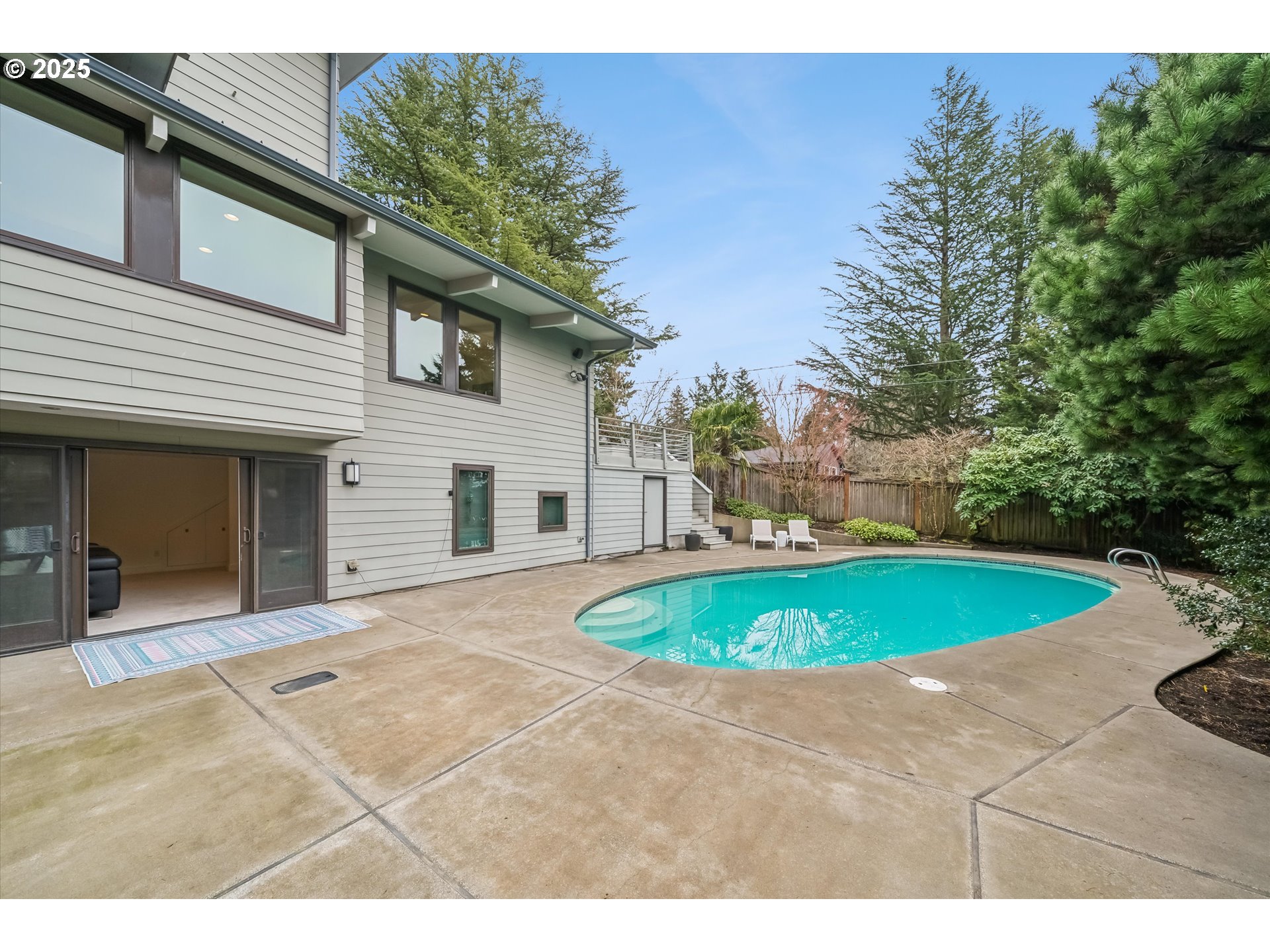 3825 SW JERALD CT