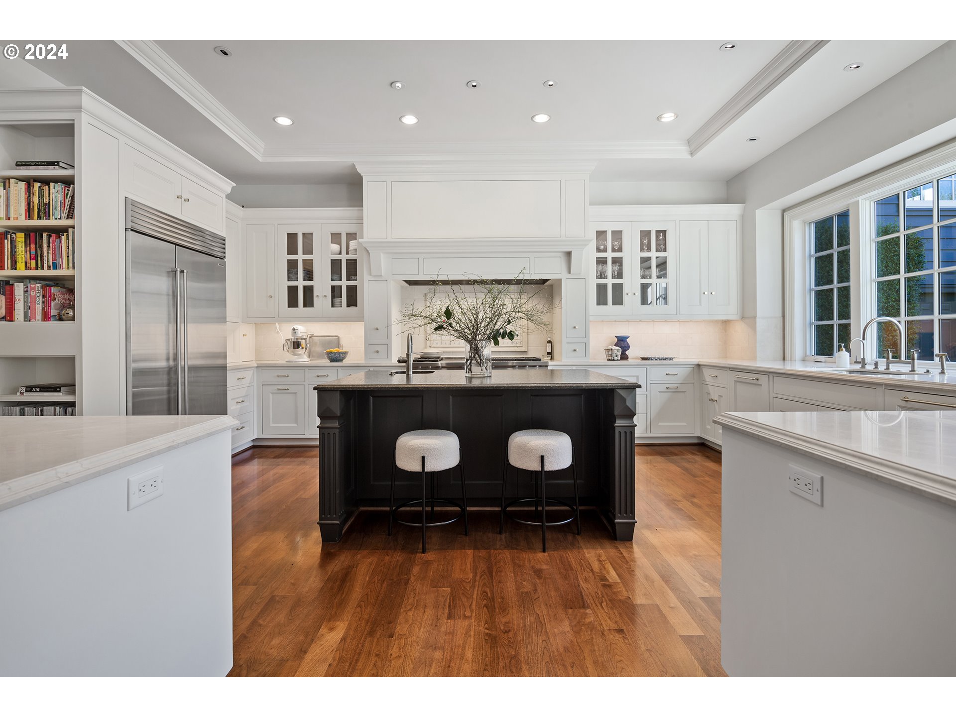 1500 S MILITARY RD