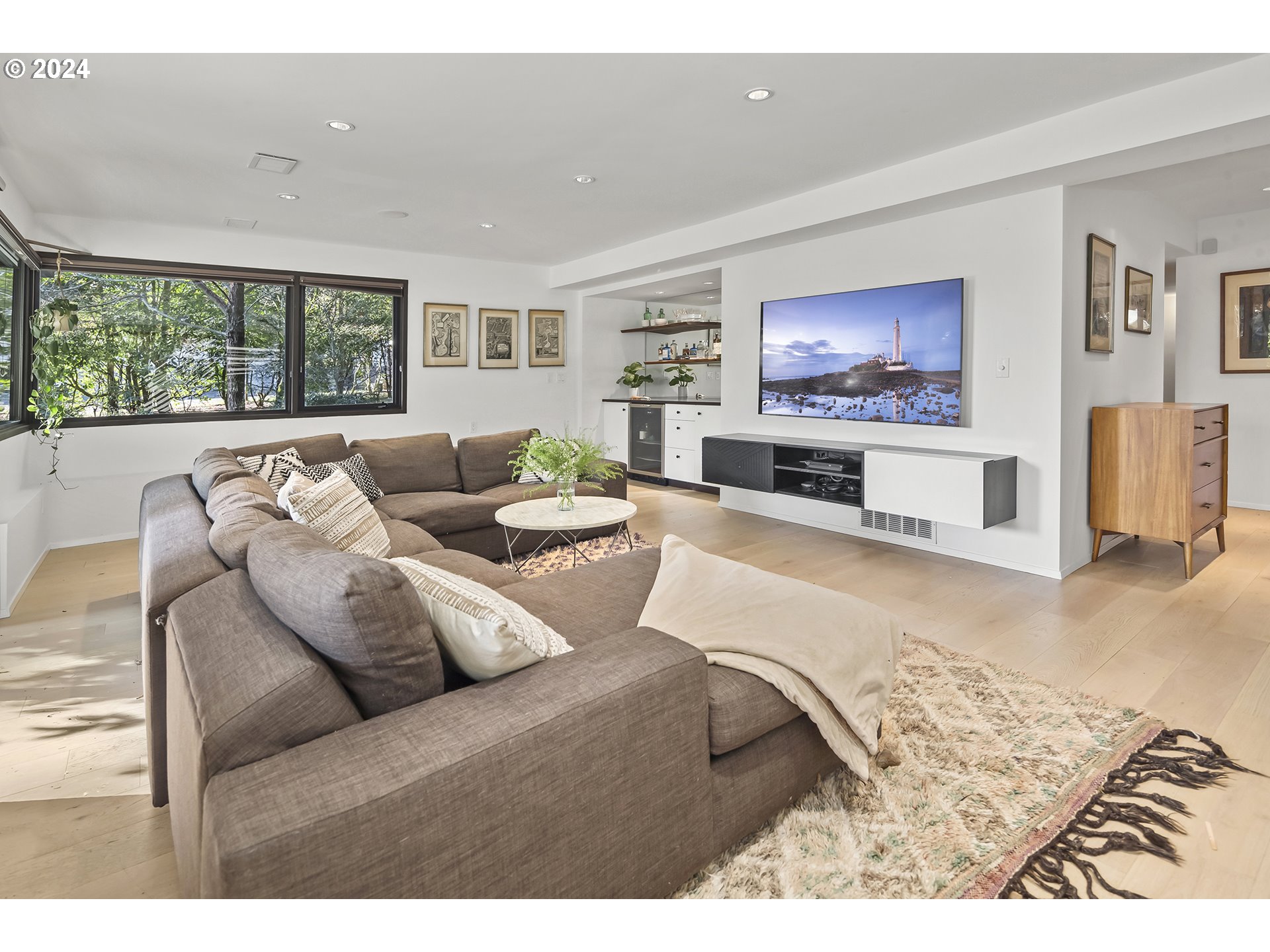 1870 S PALATINE HILL RD