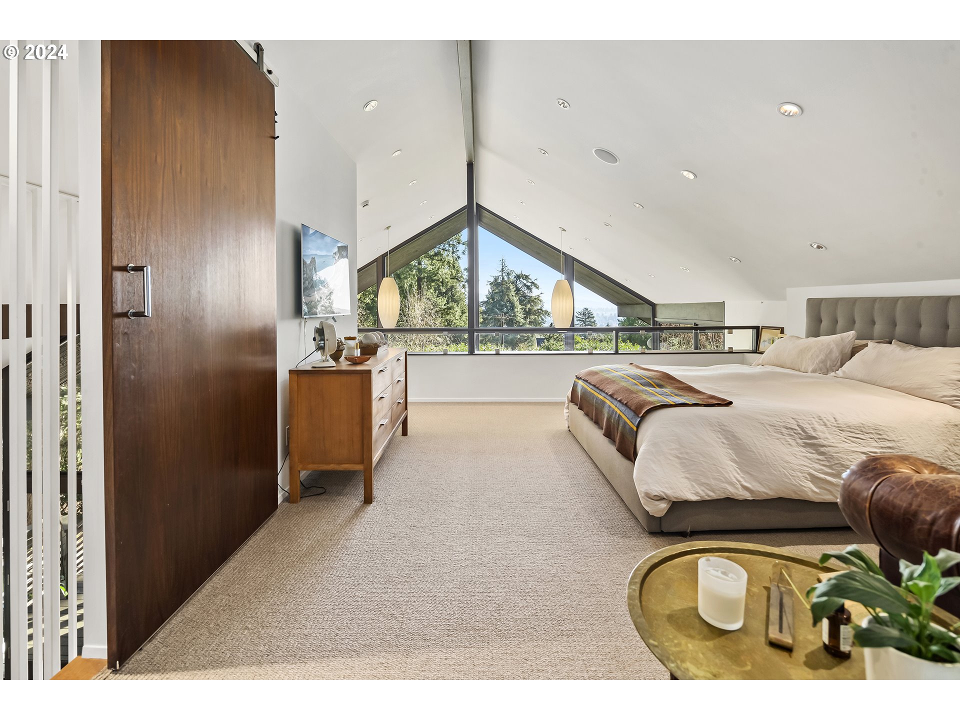 1870 S PALATINE HILL RD