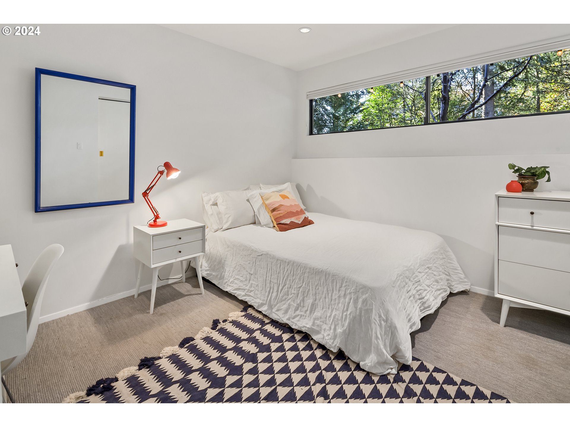 1870 S PALATINE HILL RD