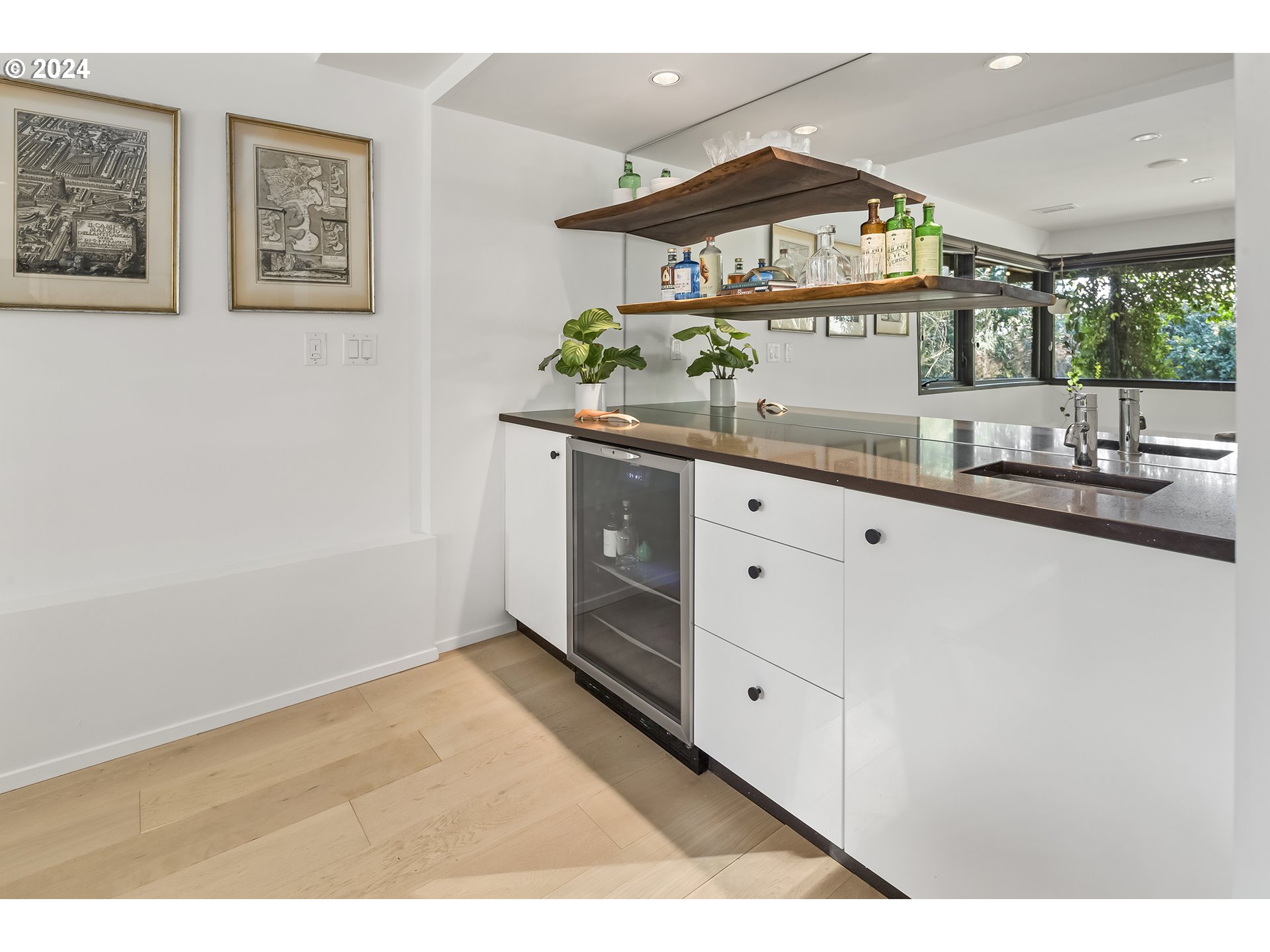 1870 S PALATINE HILL RD