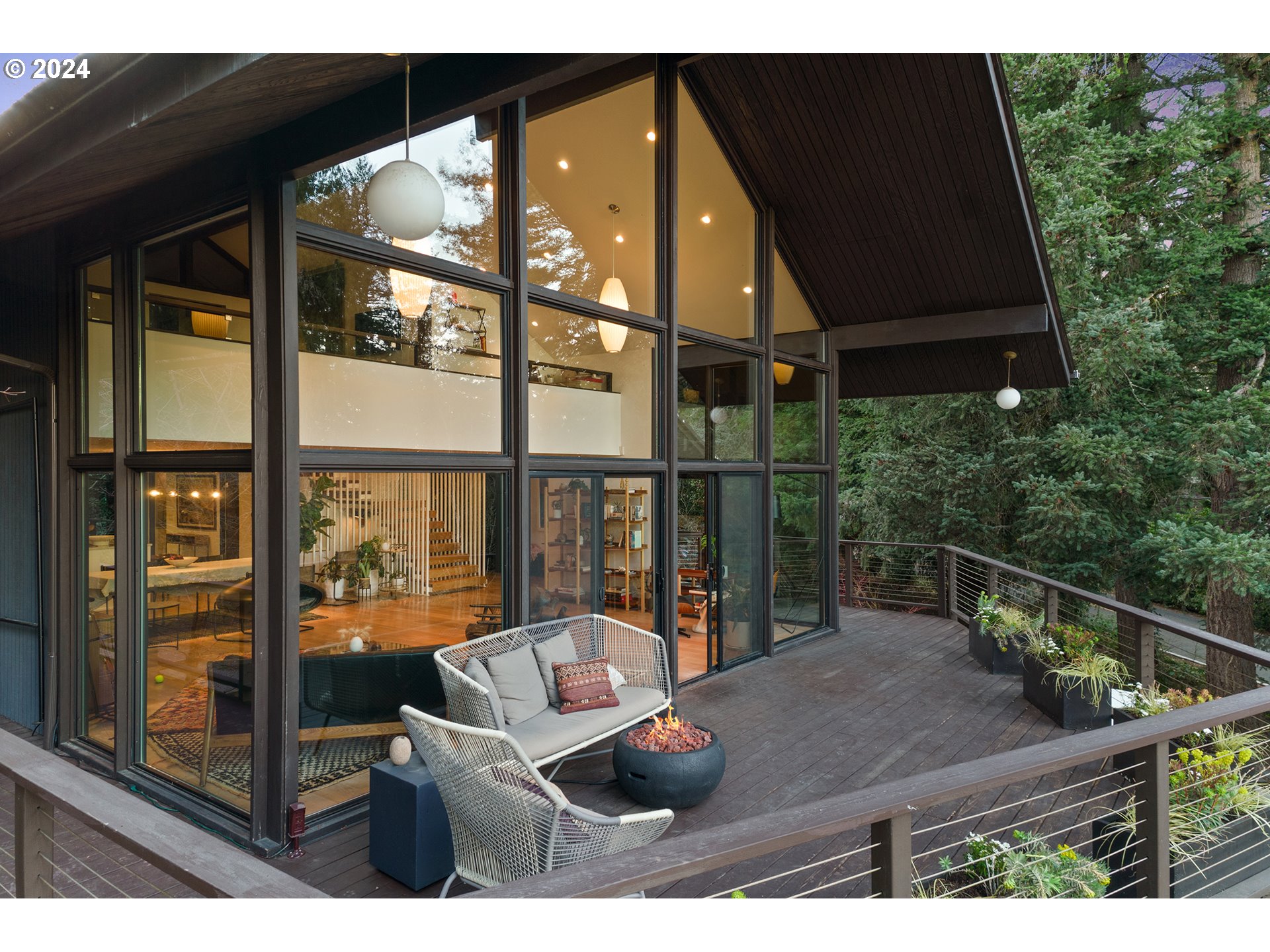 1870 S PALATINE HILL RD