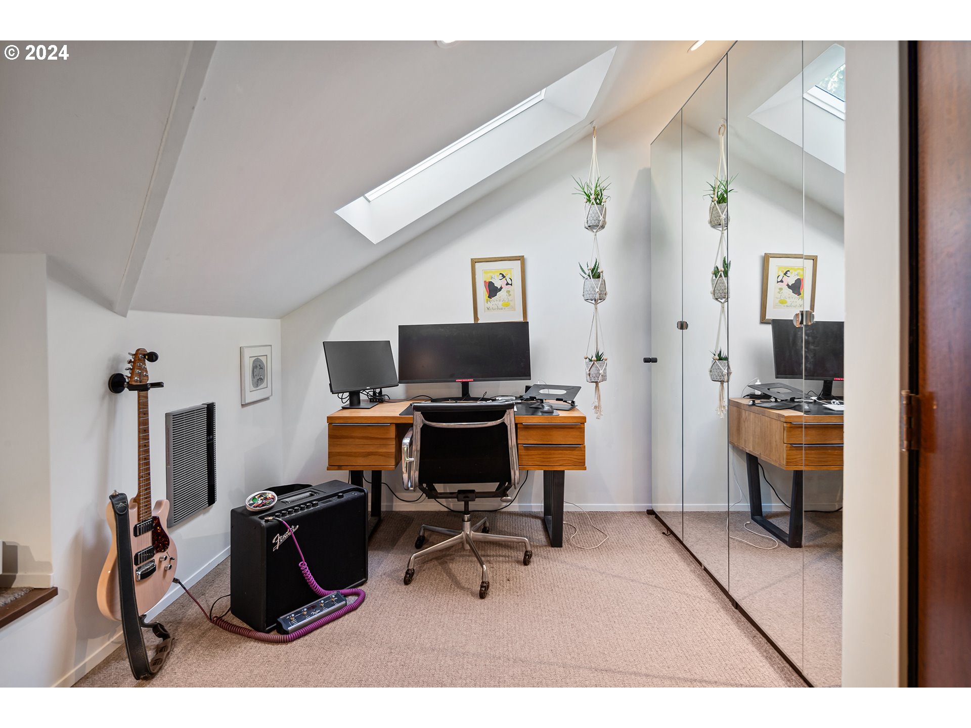 1870 S PALATINE HILL RD