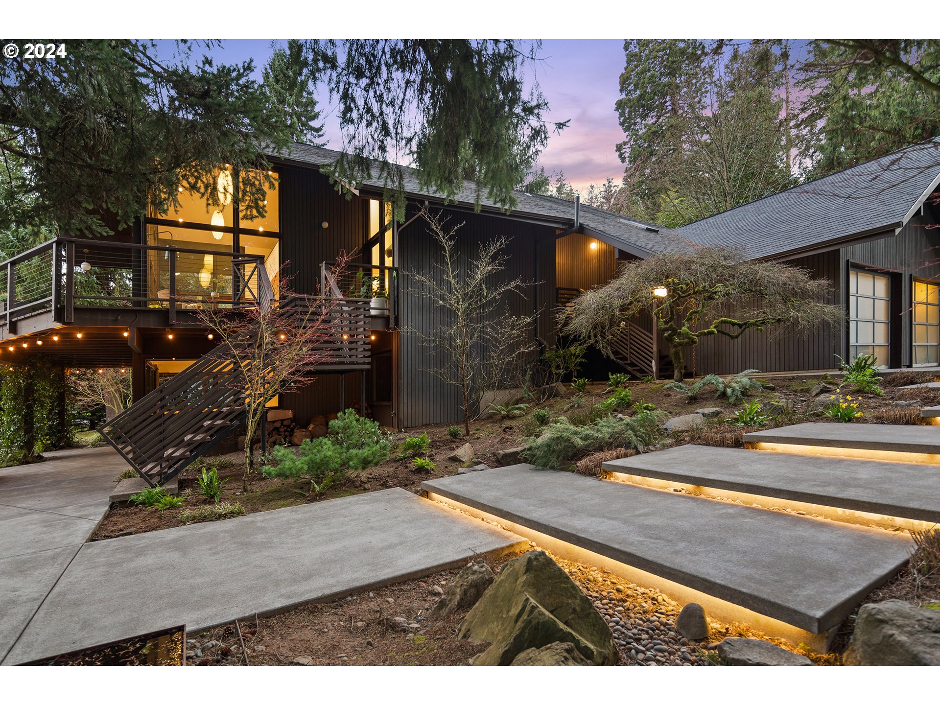 1870 S PALATINE HILL RD