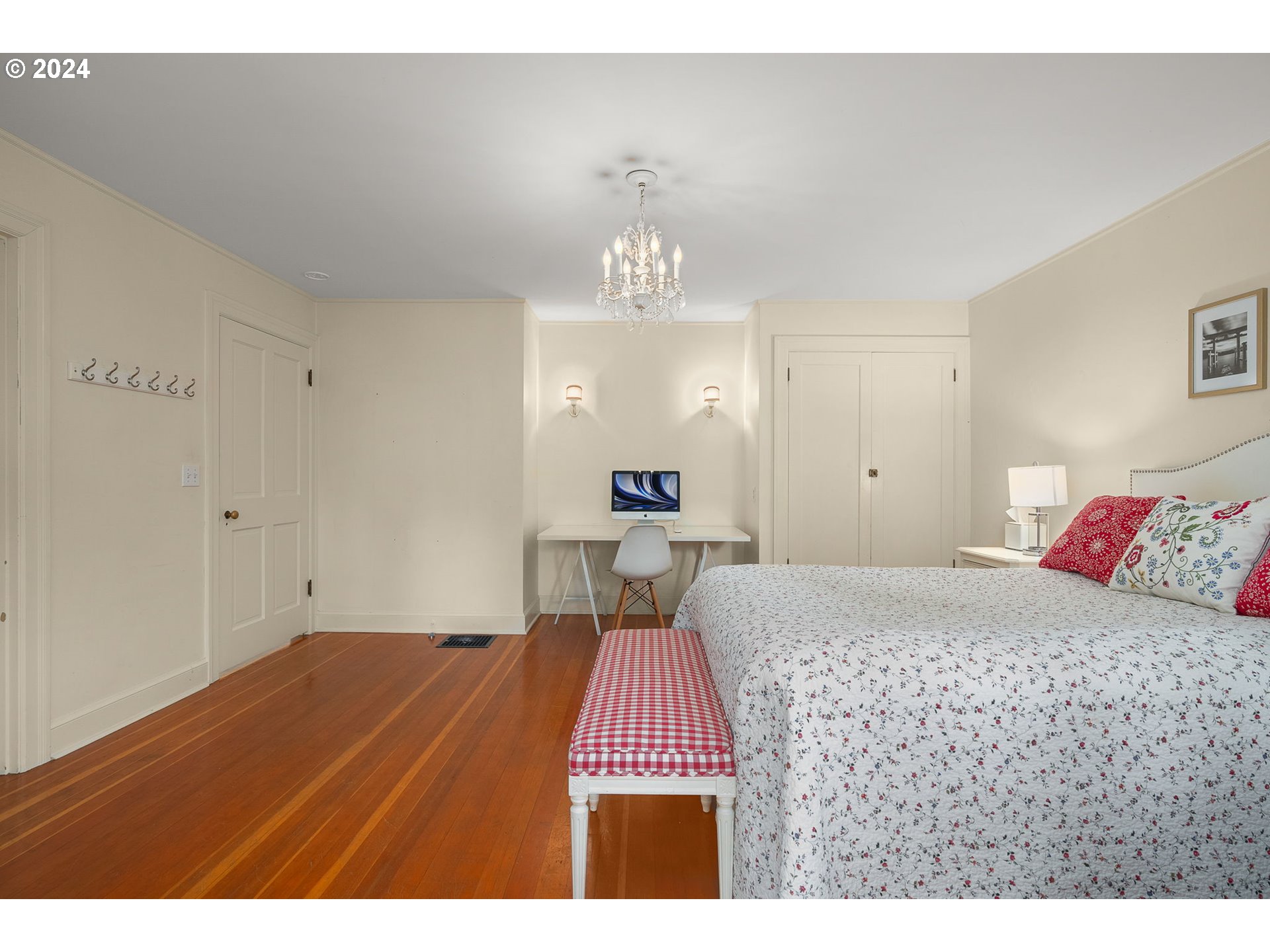 11183 S RIVERWOOD RD