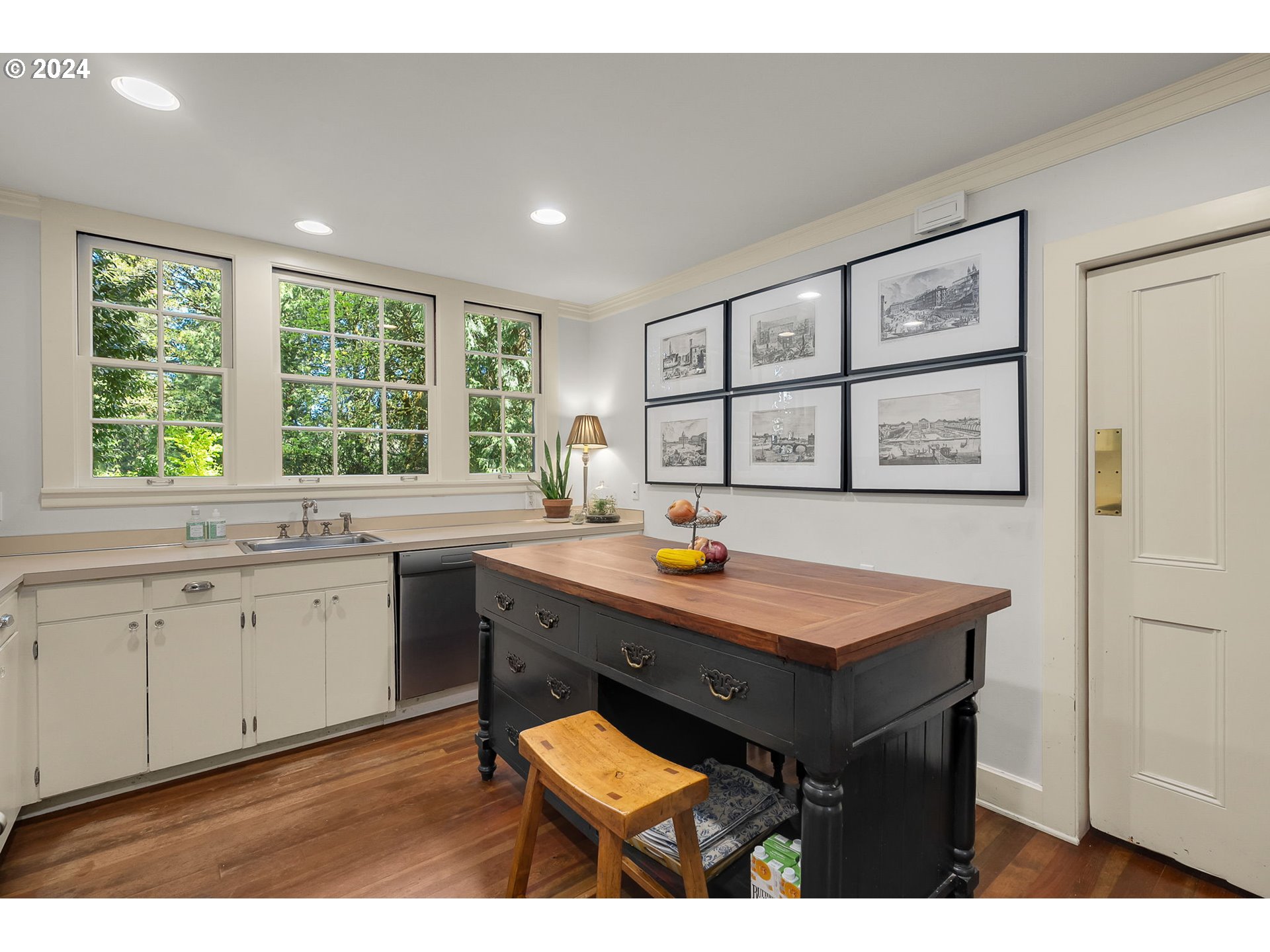 11183 S RIVERWOOD RD