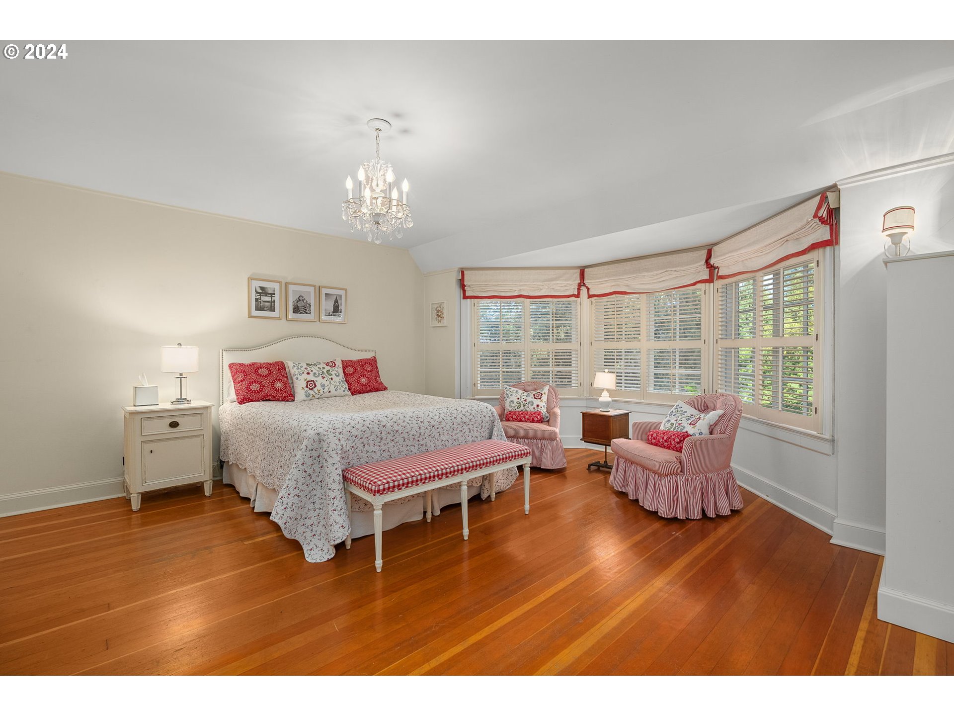 11183 S RIVERWOOD RD