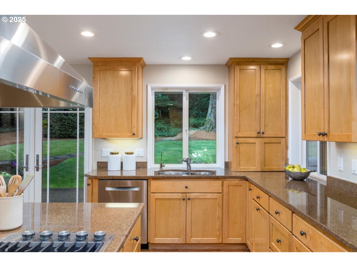 1622 SW MIDVALE RD, Portland