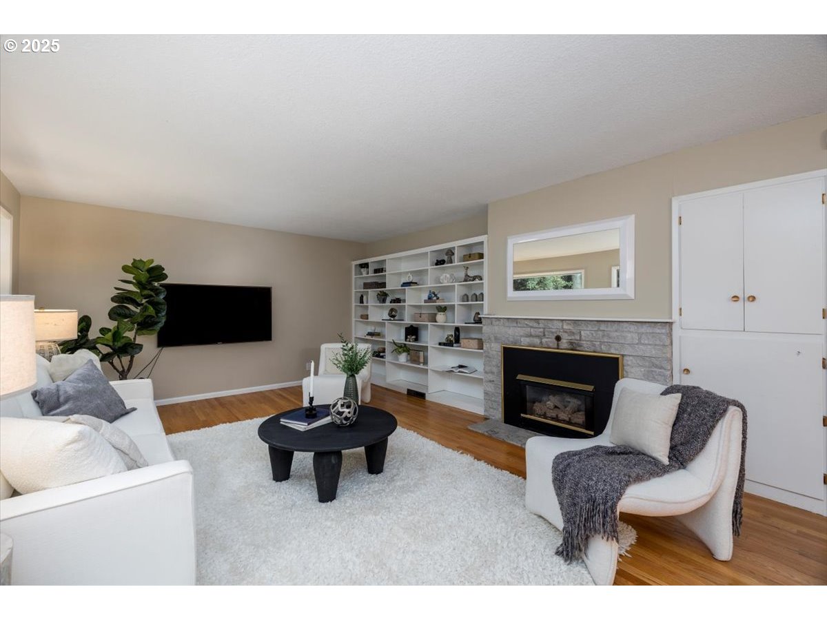 1622 SW MIDVALE RD, Portland