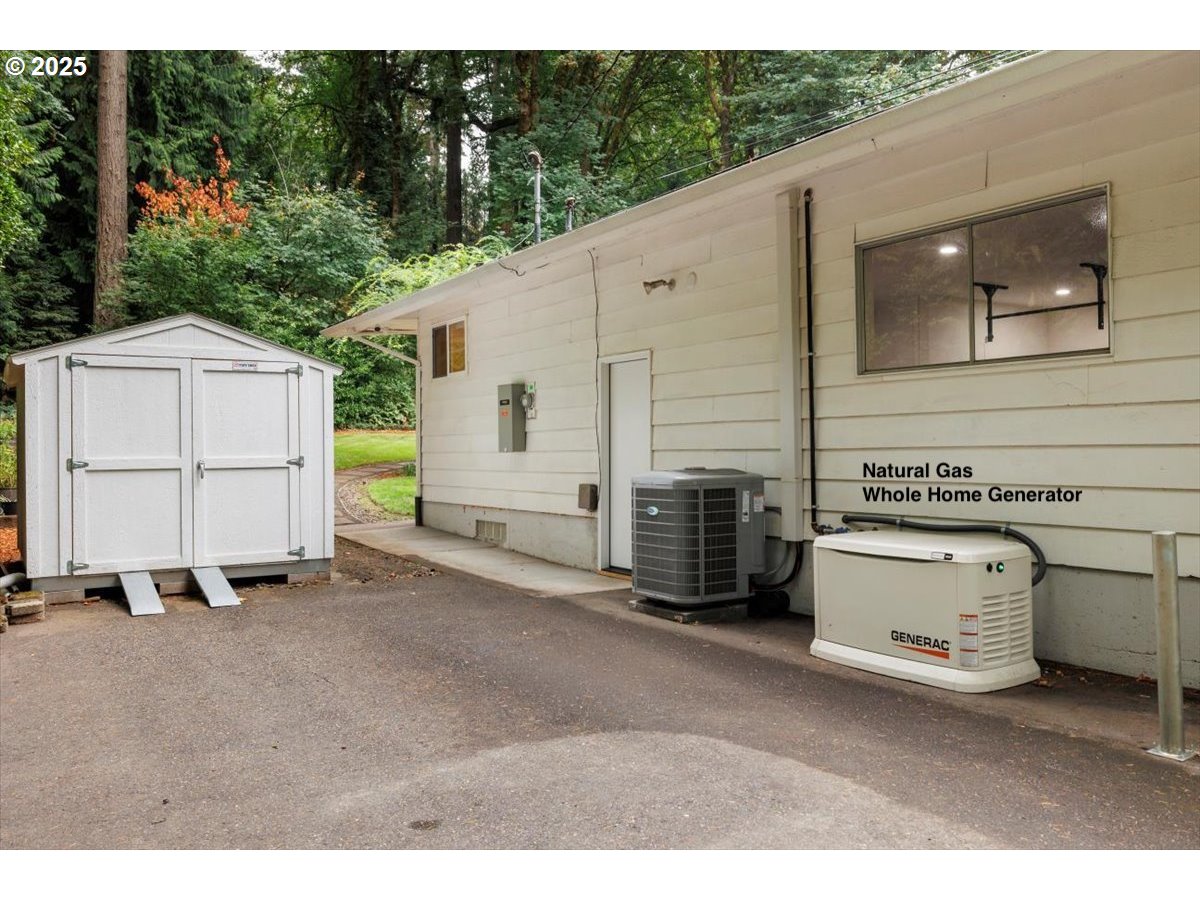 1622 SW MIDVALE RD, Portland