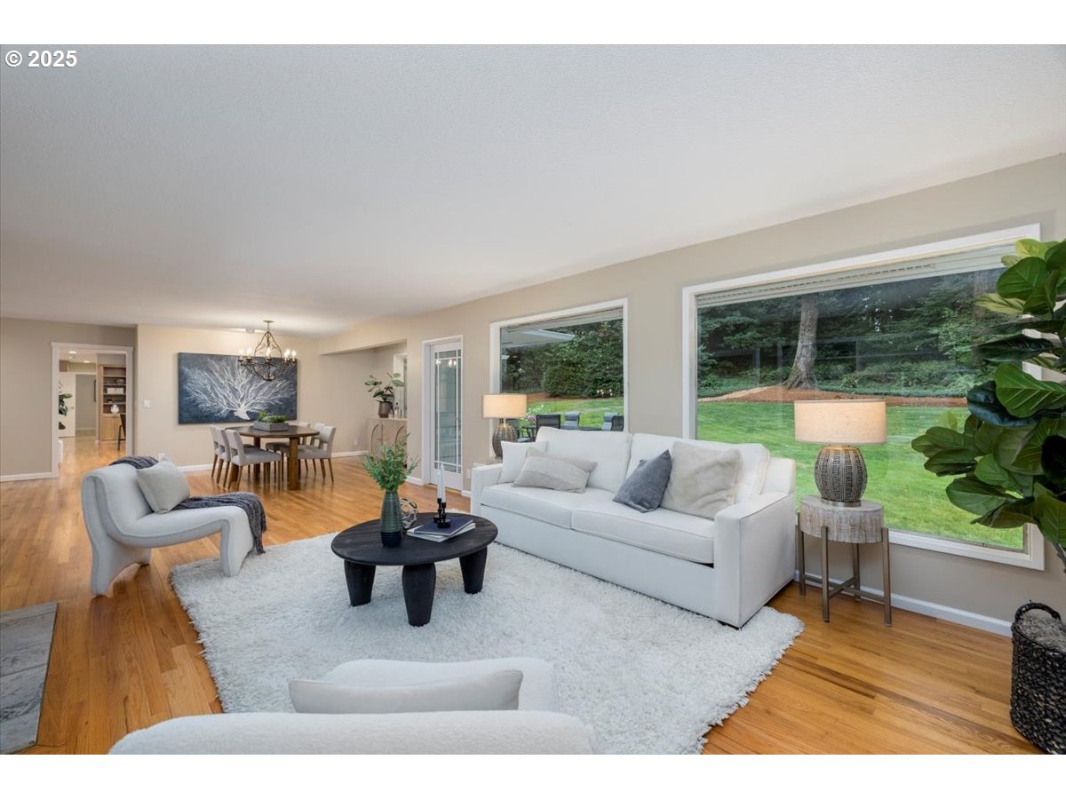 1622 SW MIDVALE RD, Portland