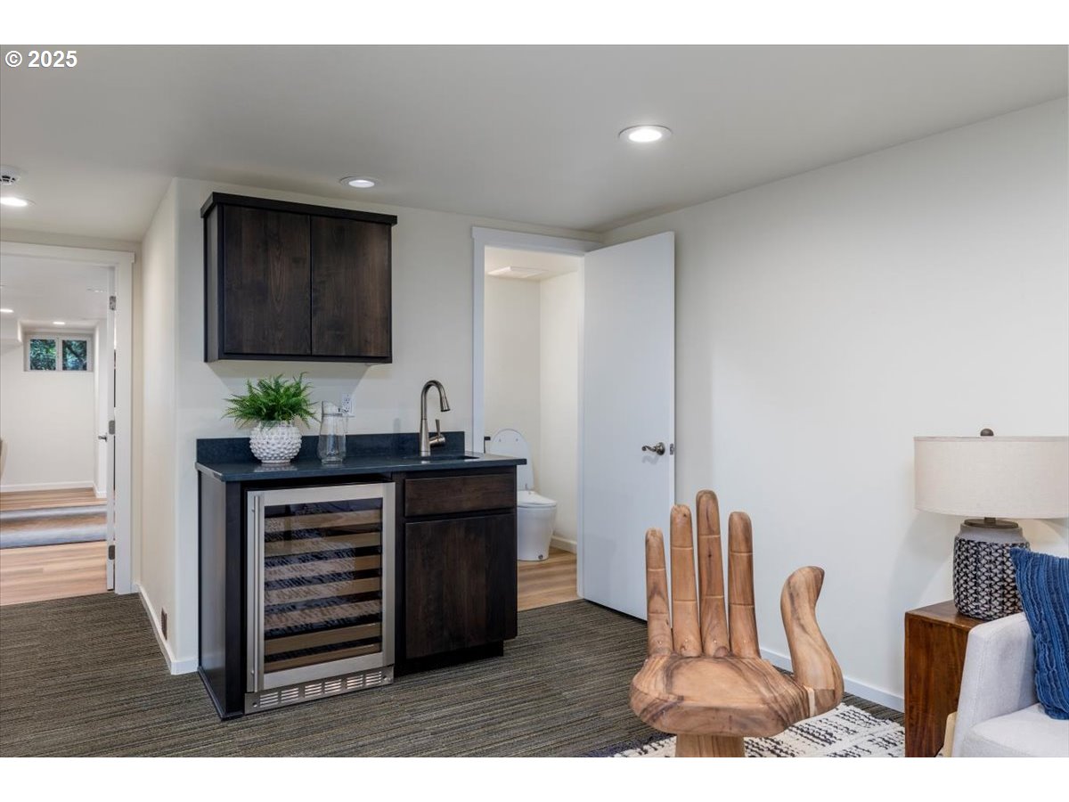 1622 SW MIDVALE RD, Portland